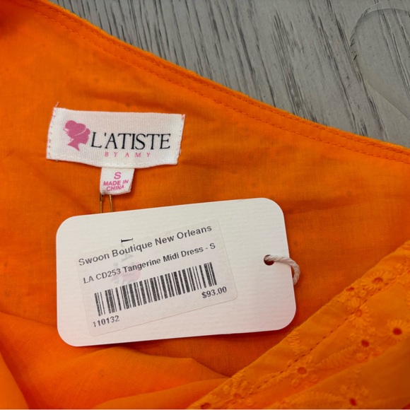 NWT L’Atiste Orange Eyelet One Shoulder Dress With Sash Size S - Picture 8 of 12